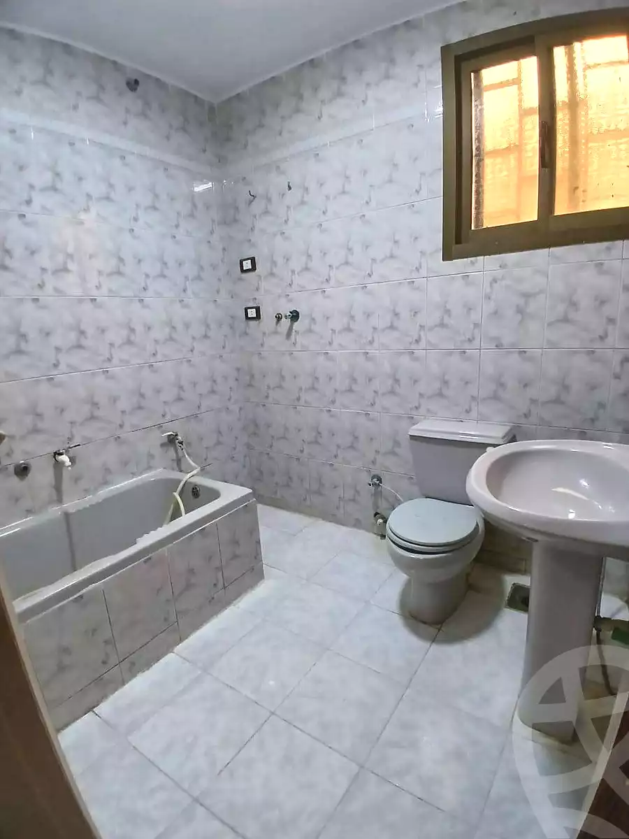https://aqarmap.com.eg/en/listing/7008498-for-sale-alexandria-al-agamy-shataa-el-nakheel-street-19
