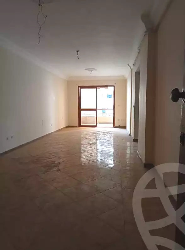 https://aqarmap.com.eg/ar/listing/7008558-for-sale-alexandria-sydy-bshr-sydy-bshr-bhry-shr-mhmwd-l-yswy