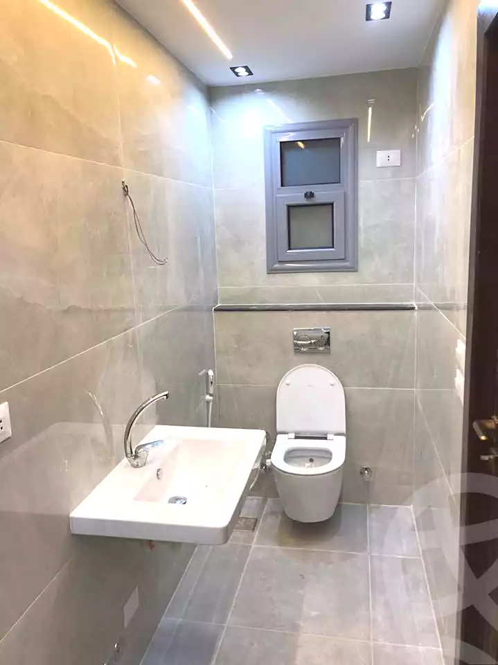 https://aqarmap.com.eg/en/listing/7009236-for-rent-alexandria-el-montazah-compounds-in-el-montazah-royal-plaza-compound-al-halawany
