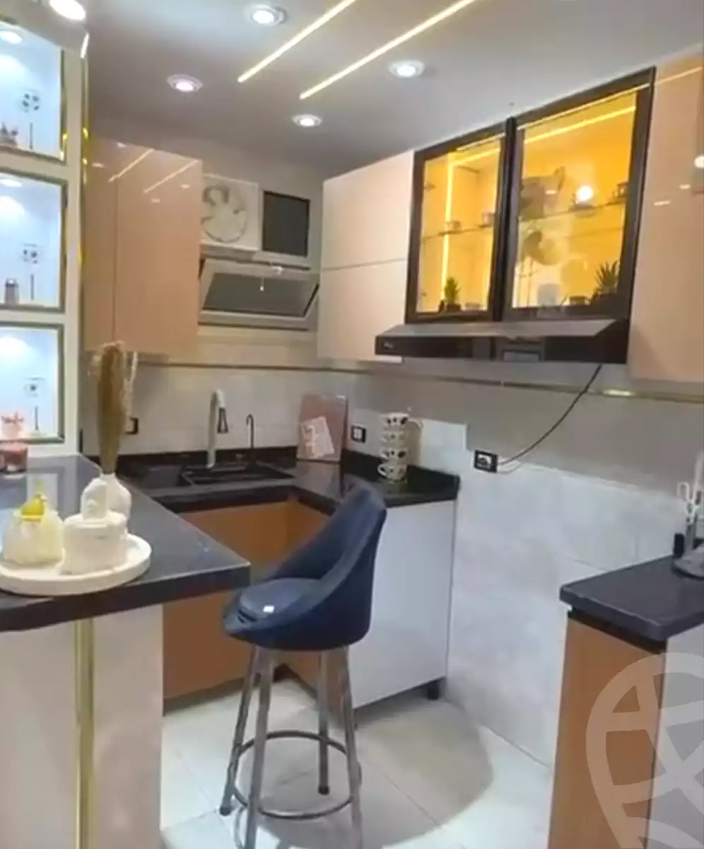 https://aqarmap.com.eg/ar/listing/7009389-for-sale-cairo-ain-shams-ahmed-esmat-st