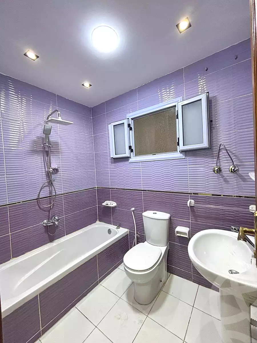 https://aqarmap.com.eg/ar/listing/7009595-for-sale-alexandria-sydy-bshr-sydy-bshr-bhry-shr-mhmwd-l-yswy