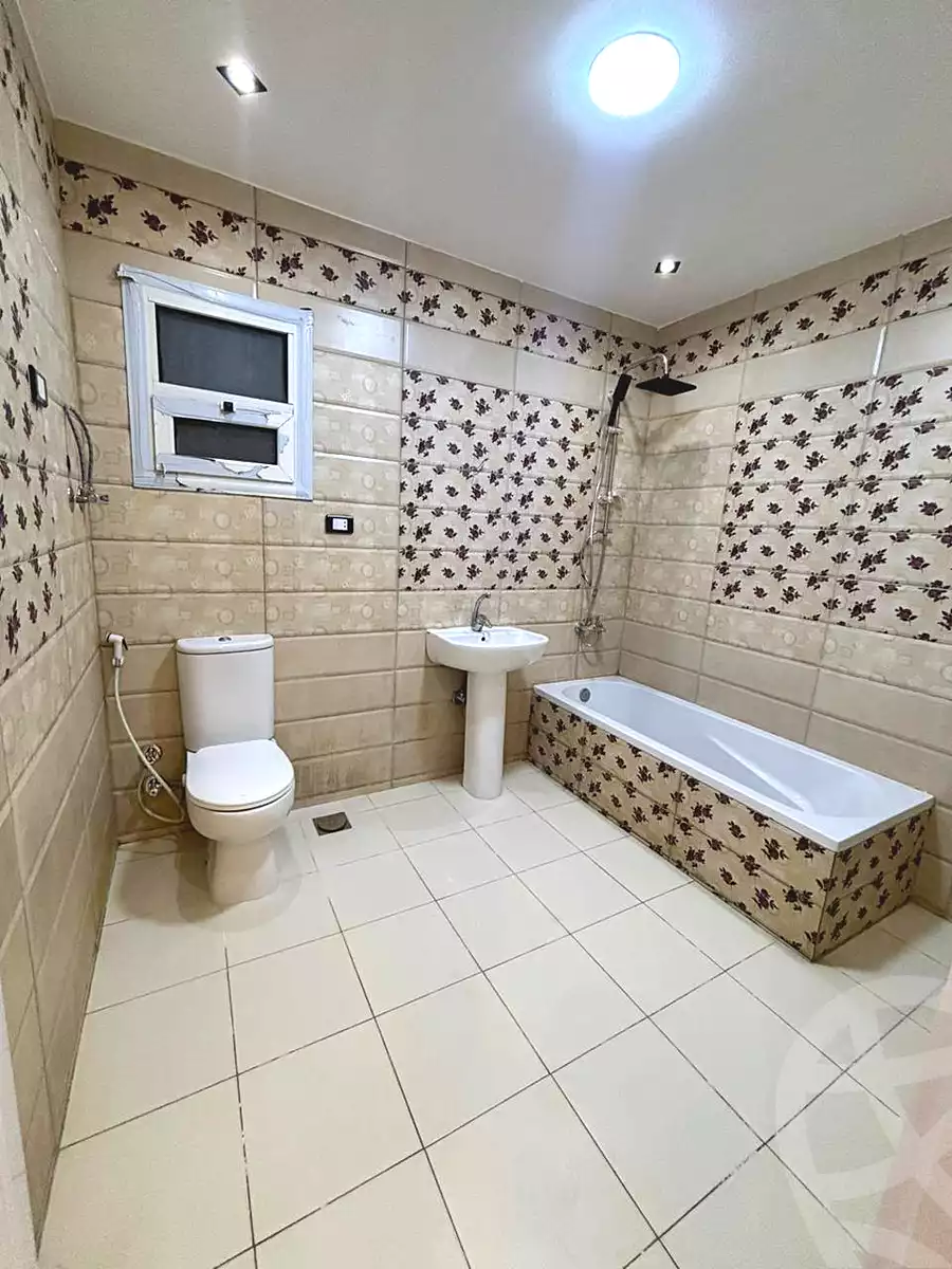 https://aqarmap.com.eg/ar/listing/7009600-for-sale-alexandria-sydy-bshr-sydy-bshr-bhry-khalil-hamada-st