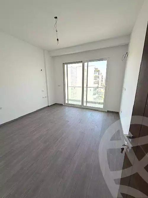 https://aqarmap.com.eg/ar/listing/7009722-for-sale-north-coast-new-alamein-mntj-t-l-lmyn-ljdyd-kmbwnd-mzryn