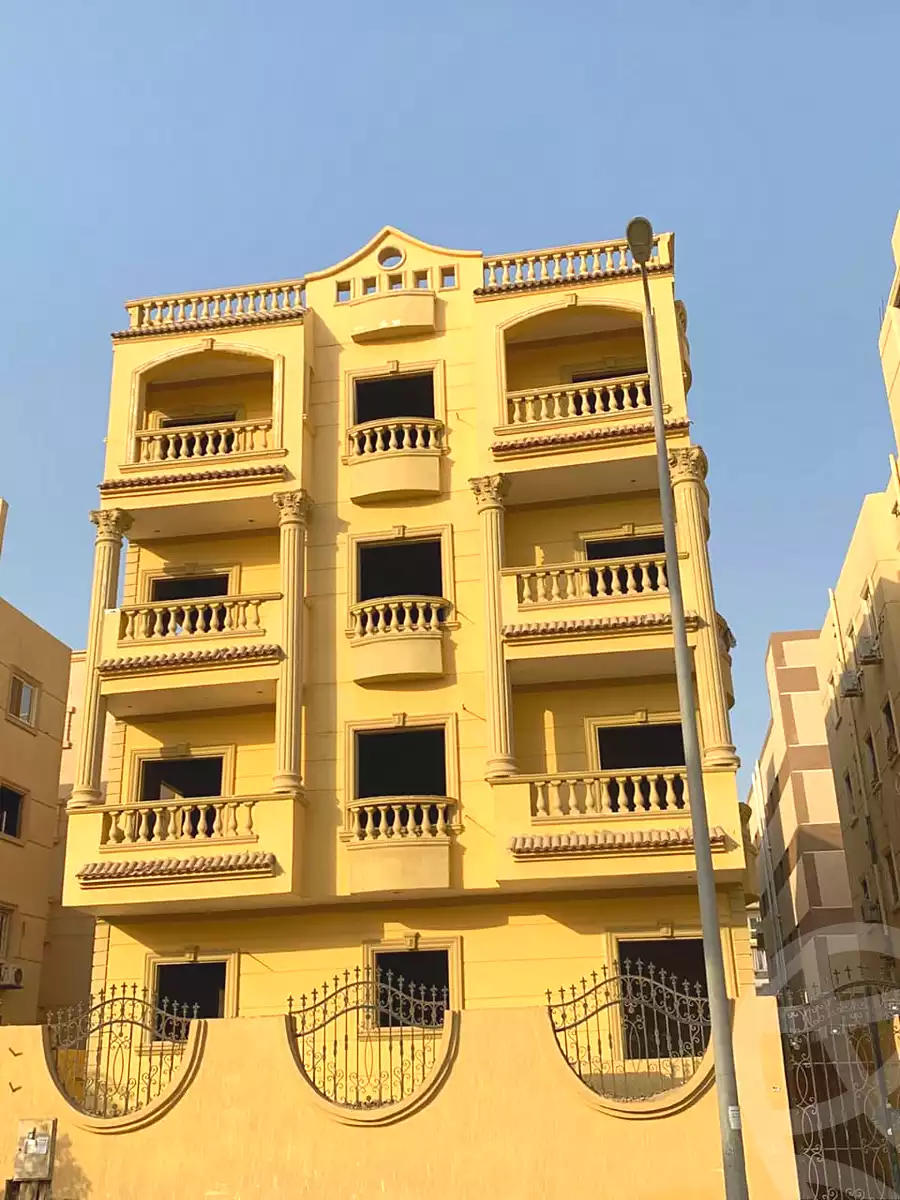 https://aqarmap.com.eg/ar/listing/7009740-for-sale-cairo-6th-of-october-el-tawsaat-el-shamalya-hy-2000-qt