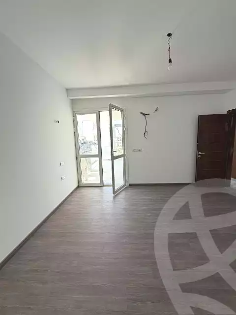 https://aqarmap.com.eg/ar/listing/7009742-for-sale-alexandria-sawary-compounds-solik-gardens