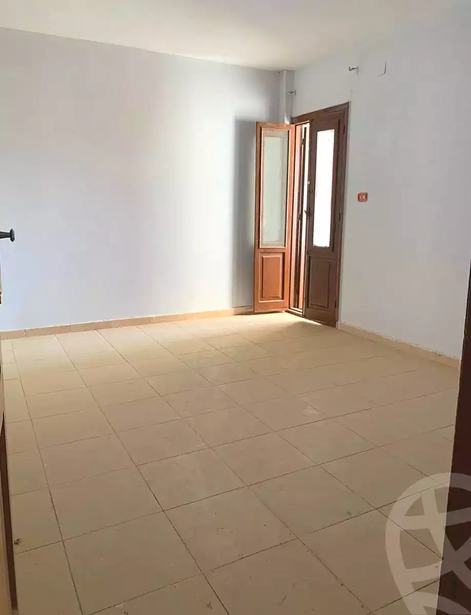 https://aqarmap.com.eg/ar/listing/7009806-for-rent-cairo-faisal-el-tawabeq-el-shaheed-ahmed-hamdy-st