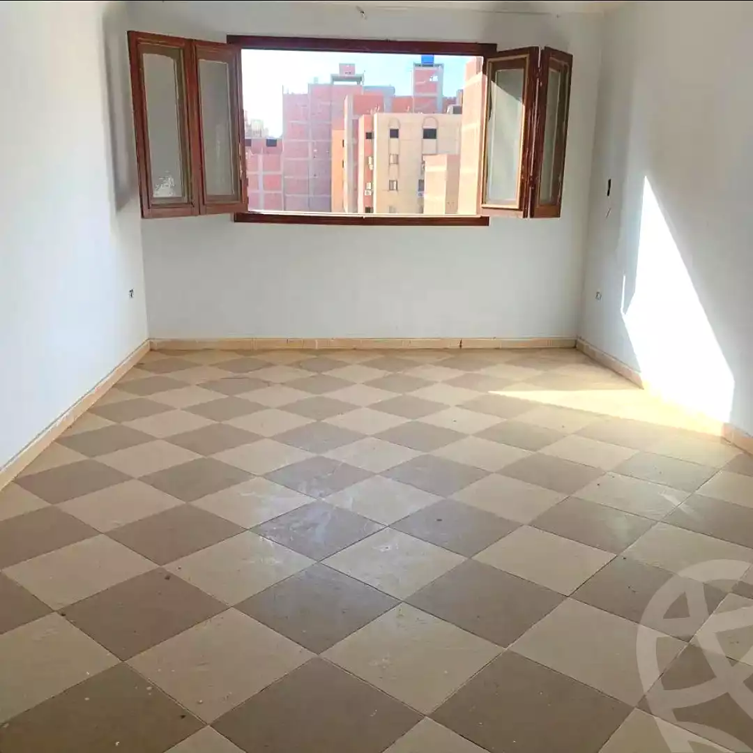 https://aqarmap.com.eg/ar/listing/7009806-for-rent-cairo-faisal-el-tawabeq-el-shaheed-ahmed-hamdy-st