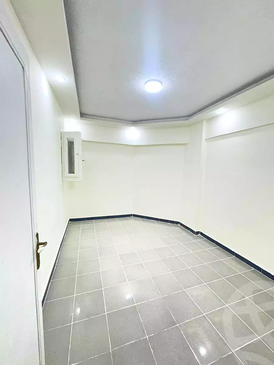 https://aqarmap.com.eg/ar/listing/7010147-for-sale-alexandria-al-agamy-shataa-el-nakheel