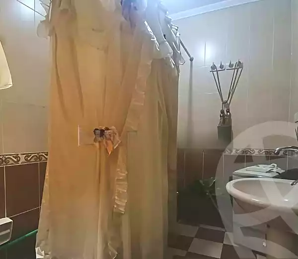https://aqarmap.com.eg/en/listing/7010163-for-sale-alexandria-ibrahimia-omar-zafan-st