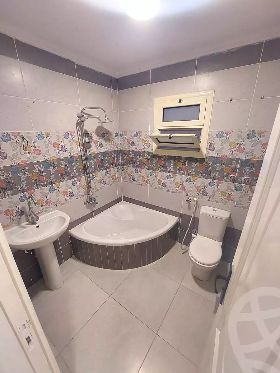 https://aqarmap.com.eg/en/listing/7010194-for-rent-alexandria-sydy-bshr
