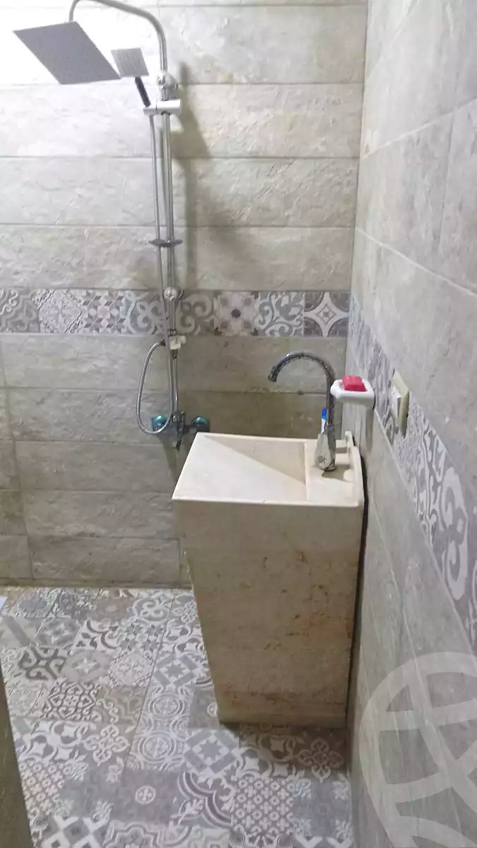 https://aqarmap.com.eg/ar/listing/7010339-for-rent-cairo-elnozha-Streettt-27
