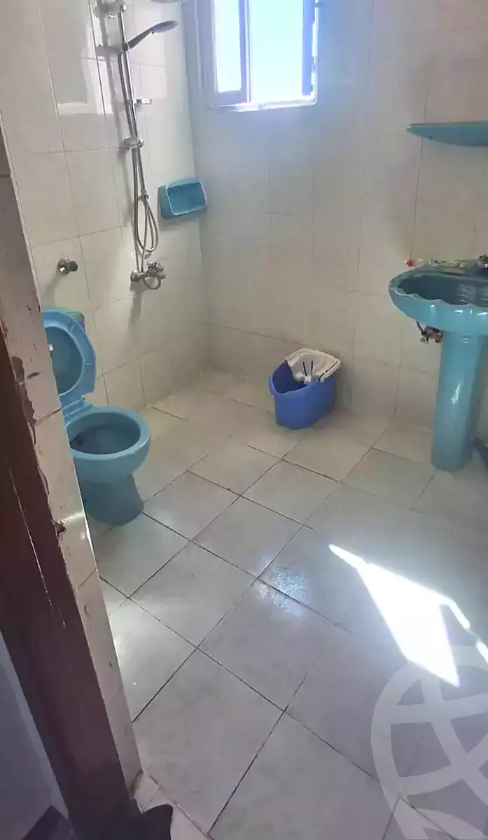 https://aqarmap.com.eg/en/listing/7010531-for-sale-alexandria-al-agamy-lbytsh-mecca-st