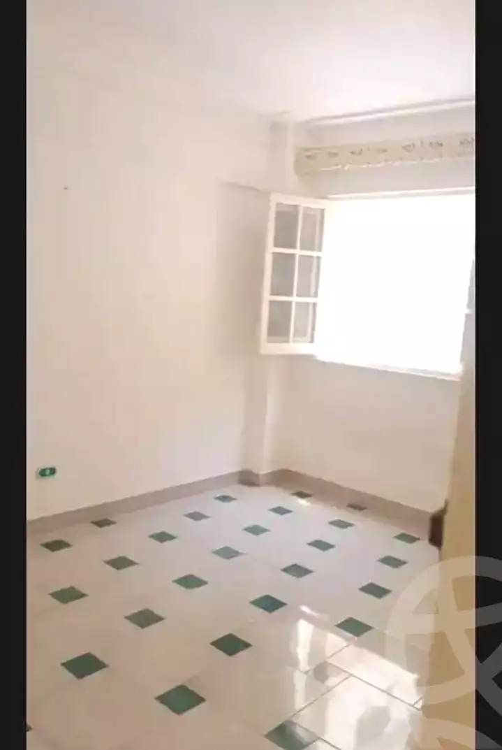 https://aqarmap.com.eg/ar/listing/7010538-for-rent-alexandria-al-agamy-shataa-el-nakheel
