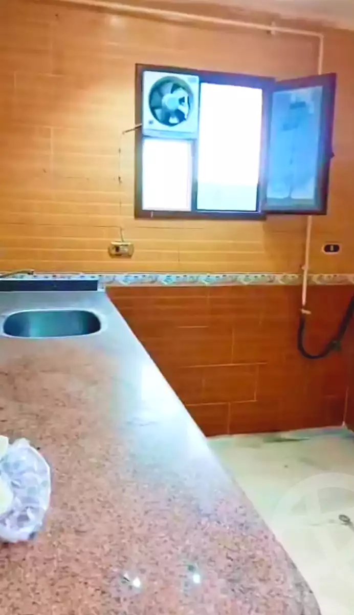 https://aqarmap.com.eg/en/listing/7010987-for-sale-alexandria-al-agamy-el-hanouvel-abo-el-shawareb-st