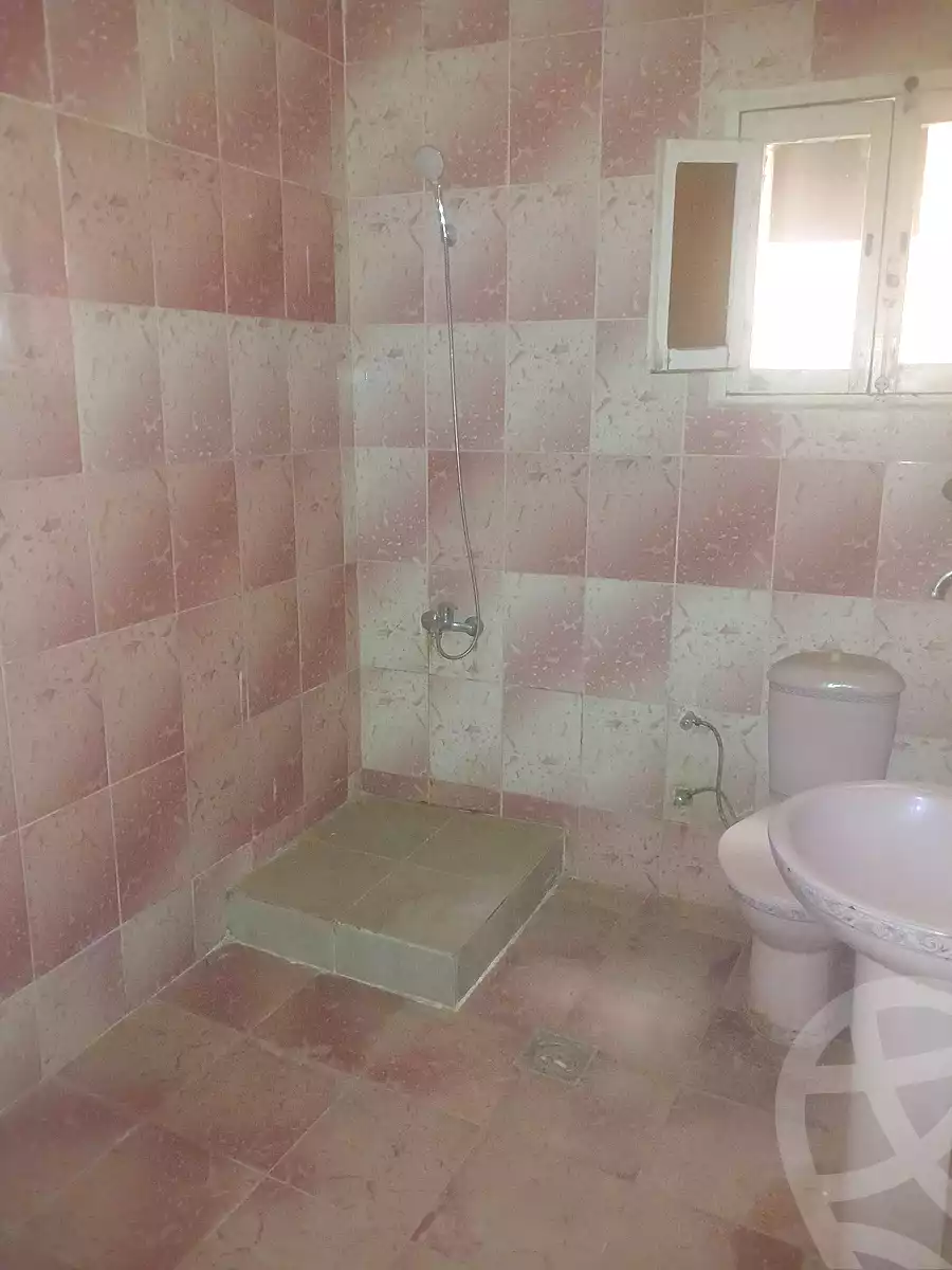 https://aqarmap.com.eg/en/listing/7010906-for-sale-alexandria-al-agamy-el-hanouvel
