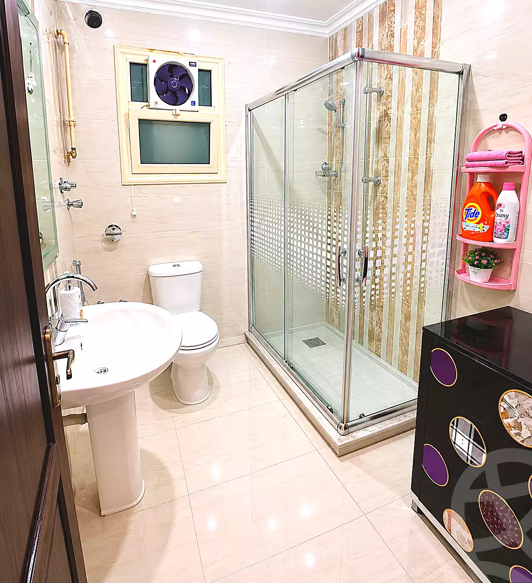 https://aqarmap.com.eg/ar/listing/7011358-for-rent-cairo-el-sheikh-zayed-city-compounds-greens