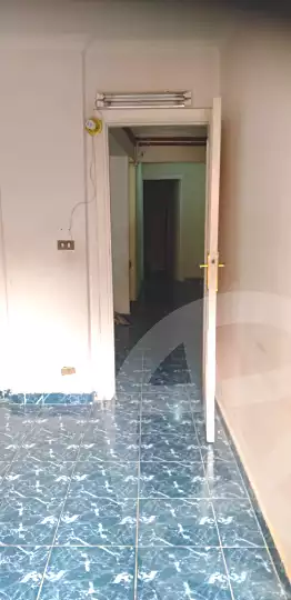 https://aqarmap.com.eg/ar/listing/7011510-for-rent-alexandria-el-mandara-branched-from-al-sayed-hussin-st