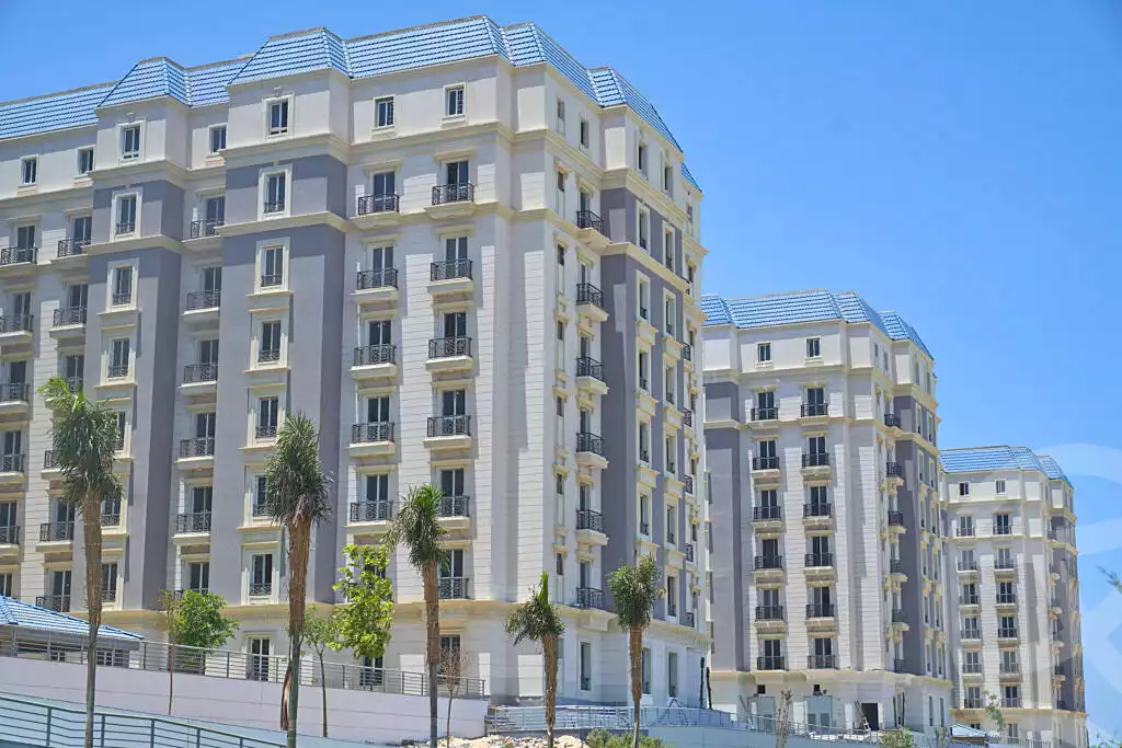 https://aqarmap.com.eg/ar/listing/7011436-for-sale-north-coast-new-alamein-mntj-t-l-lmyn-ljdyd-kmbwnd-mzryn