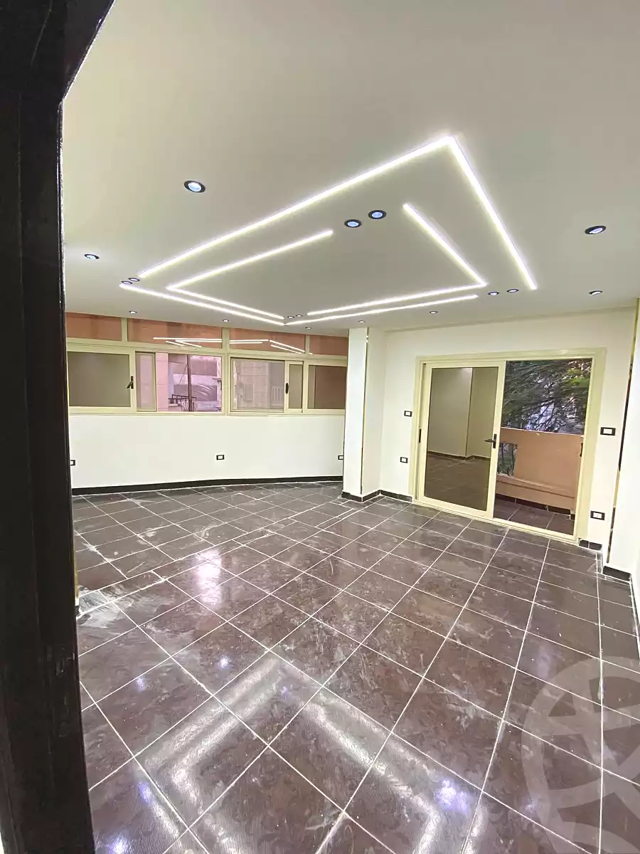 https://aqarmap.com.eg/ar/listing/7012409-for-sale-alexandria-al-agamy-lbytsh-el-salam-st