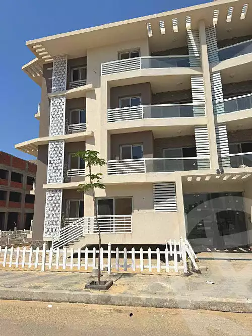 https://aqarmap.com.eg/ar/listing/7012707-for-sale-cairo-el-sheikh-zayed-city-compounds-el-khamayel