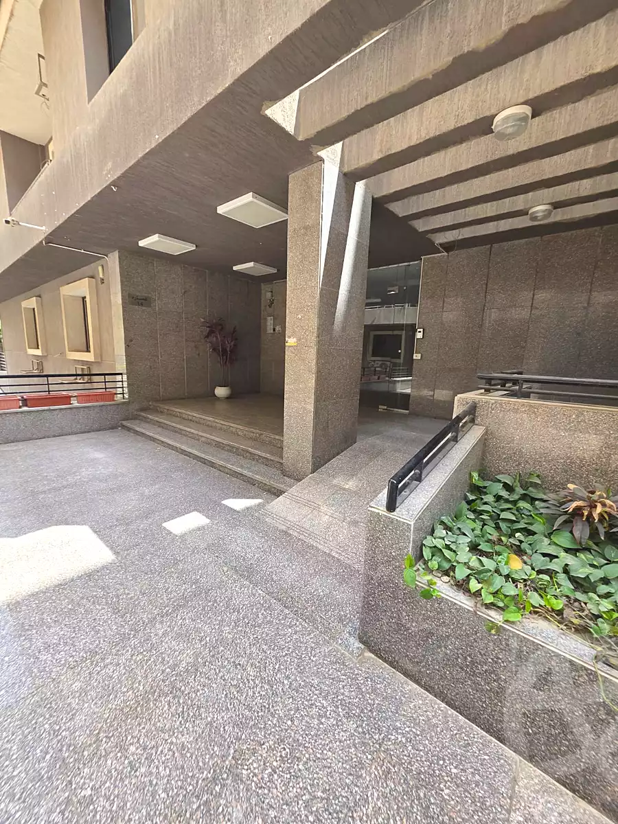 https://aqarmap.com.eg/ar/listing/6976800-for-sale-cairo-el-maadi-zahraa-el-maadi-eighth-neighborhood