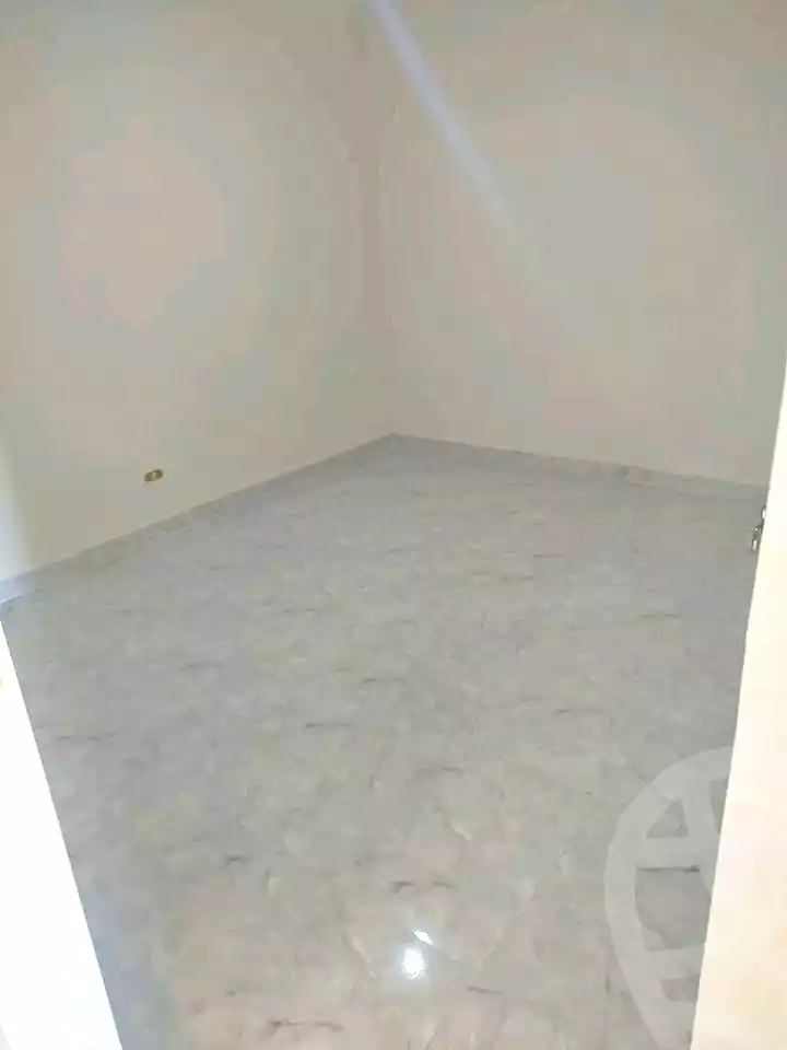 https://aqarmap.com.eg/en/listing/7013296-for-sale-alexandria-al-agamy-bw-ywsf