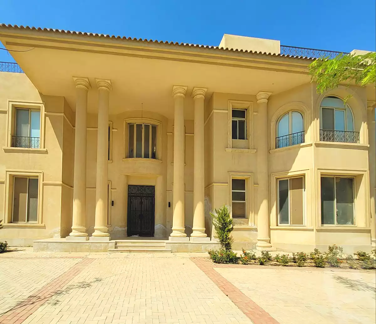 فيلا بـ٩ غرف نوم في رويال هيلز، صورة ٣ من ١٩
