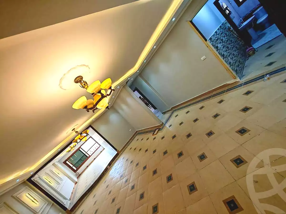 https://aqarmap.com.eg/en/listing/7013418-for-sale-cairo-helwan-ahmed-enci-st