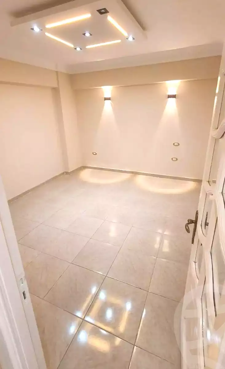 https://aqarmap.com.eg/ar/listing/7013542-for-sale-alexandria-lsywf-el-falki