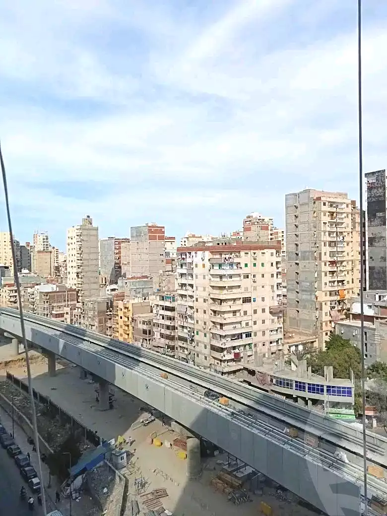https://aqarmap.com.eg/ar/listing/7013929-for-sale-alexandria-sydy-bshr-shr-mlk-hfny