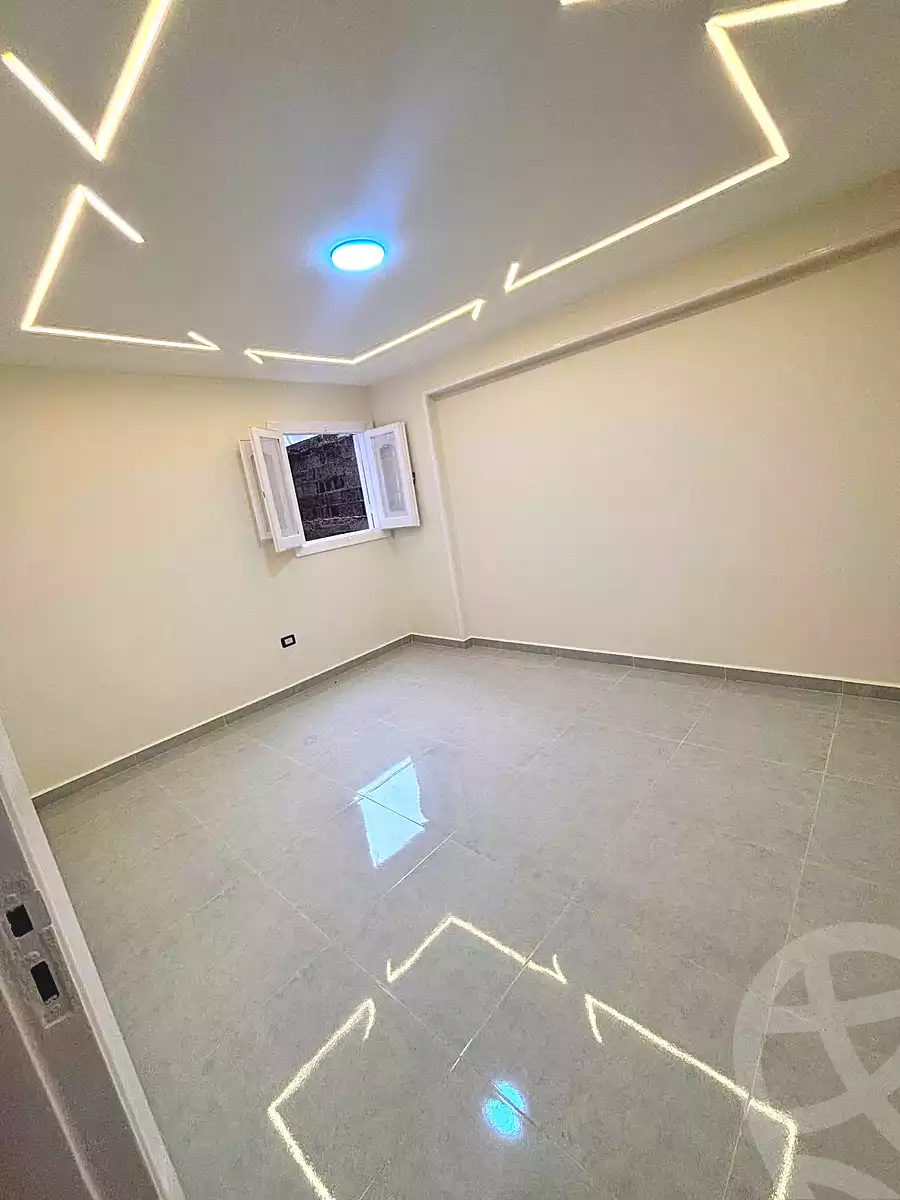 https://aqarmap.com.eg/ar/listing/7014067-for-sale-alexandria-sydy-bshr-sydy-bshr-bhry-amr-el-nogomy-st