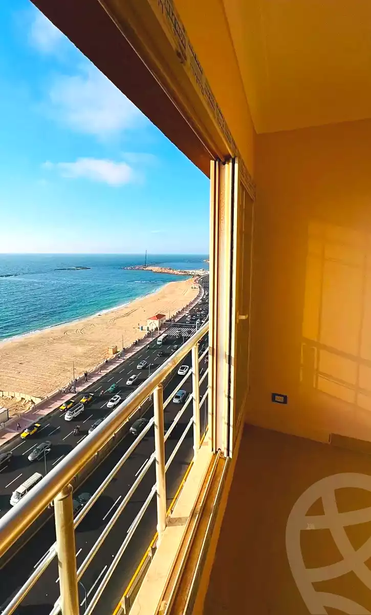 https://aqarmap.com.eg/ar/listing/7014246-for-sale-alexandria-sydy-bshr-tryq-ljysh