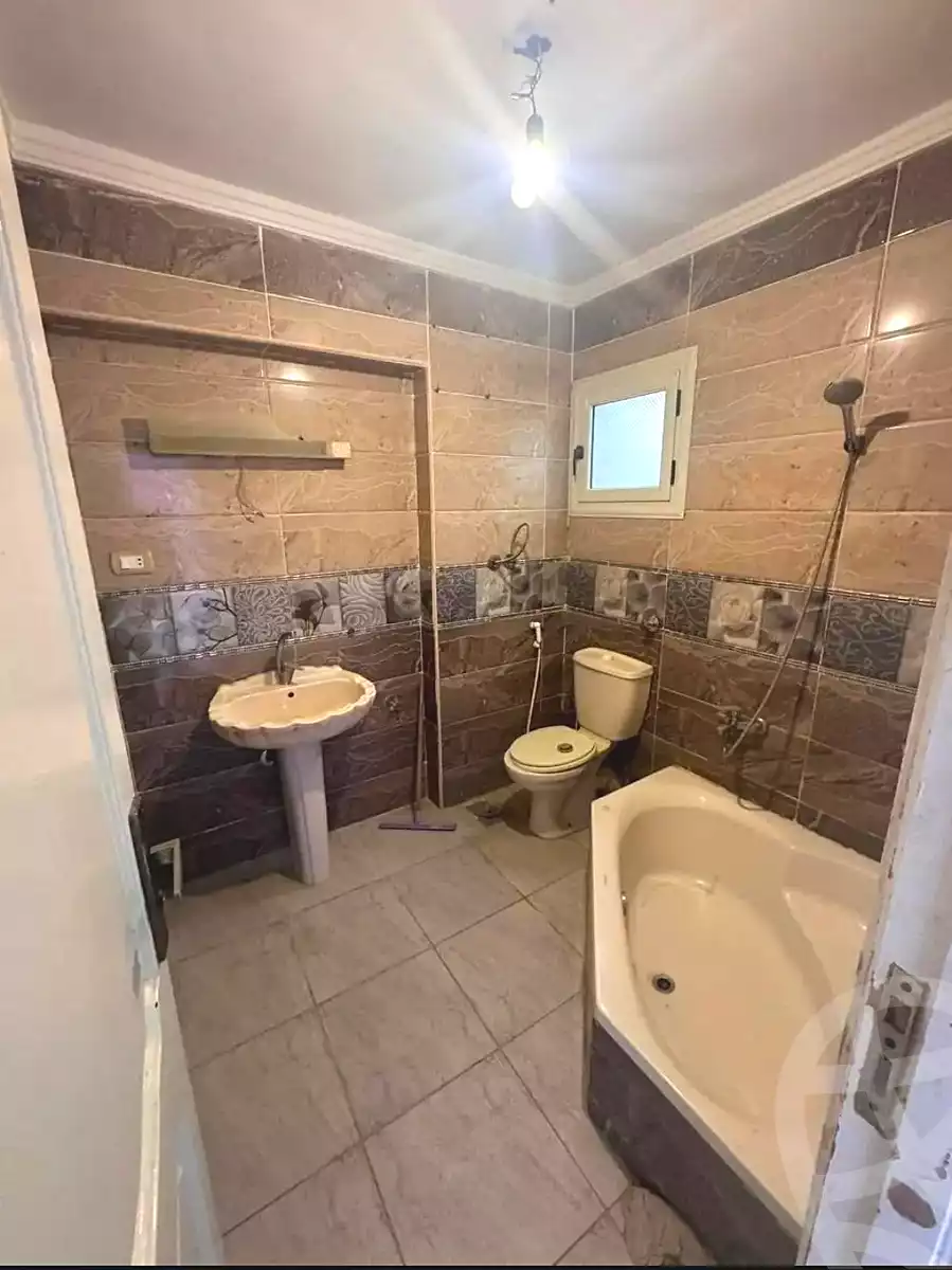 https://aqarmap.com.eg/en/listing/7014438-for-sale-alexandria-lsywf-el-falki