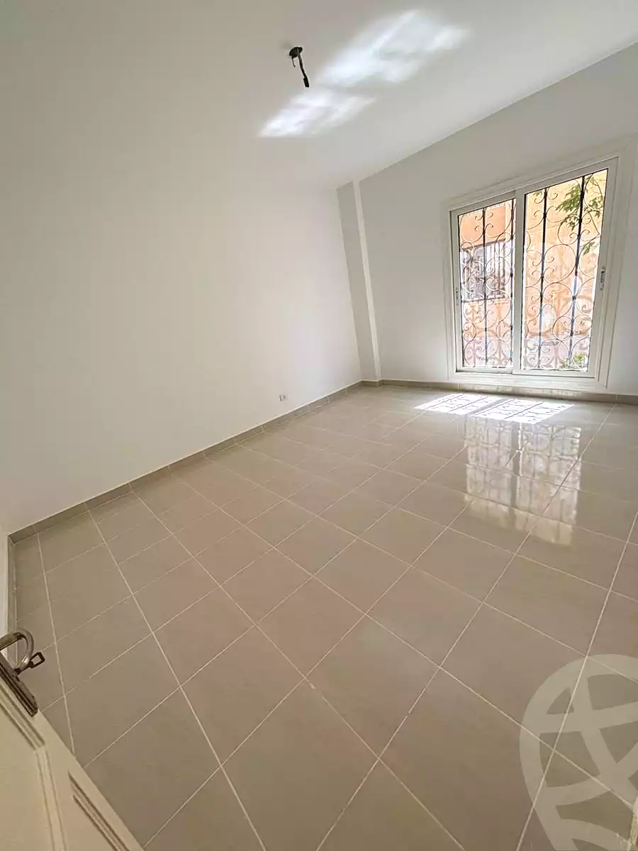 https://aqarmap.com.eg/ar/listing/7014710-for-rent-cairo-new-cairo-lrhb-city-phase-7