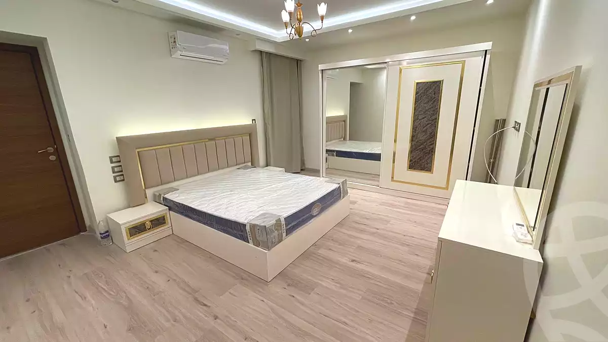 https://aqarmap.com.eg/ar/listing/7014729-for-rent-cairo-new-cairo-lrhb-city-mtdd-lrhb-phase-10-farouk-el-baz-st