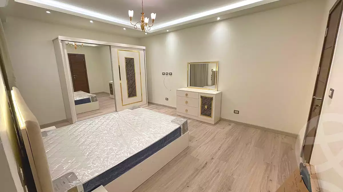 https://aqarmap.com.eg/ar/listing/7014729-for-rent-cairo-new-cairo-lrhb-city-mtdd-lrhb-phase-10-farouk-el-baz-st