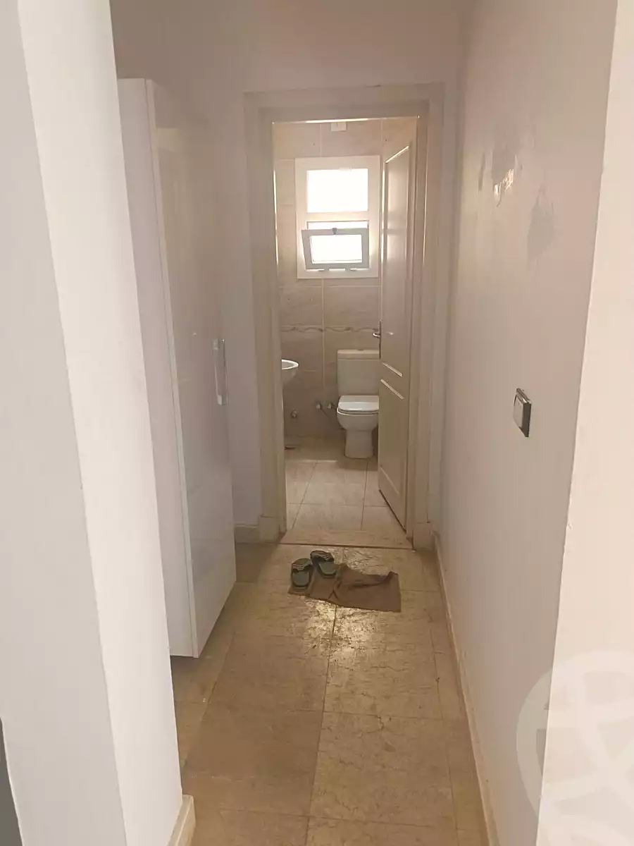 https://aqarmap.com.eg/en/listing/7014801-for-rent-cairo-new-cairo-lrhb-city-phase-8