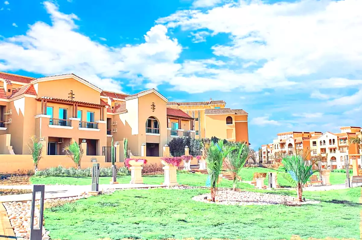 https://aqarmap.com.eg/ar/listing/7014939-for-sale-cairo-el-shorouk-compounds-park-side-compound-tld