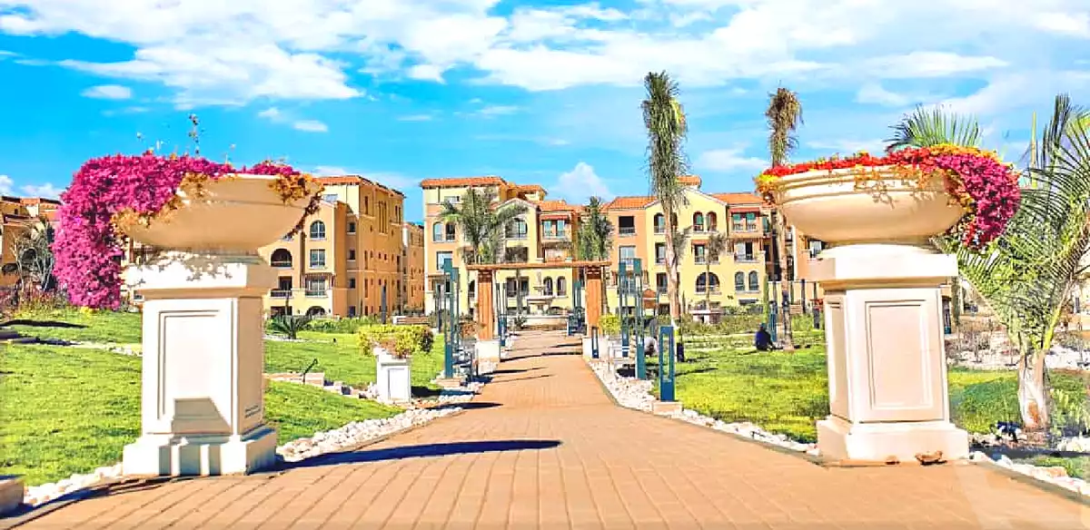 https://aqarmap.com.eg/ar/listing/7014946-for-sale-cairo-el-shorouk-compounds-park-side-compound-tld