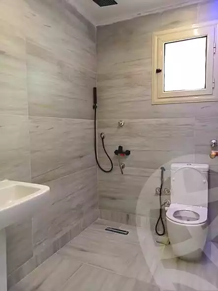 https://aqarmap.com.eg/ar/listing/7015558-for-sale-alexandria-el-asafra-l-sfr-bhry