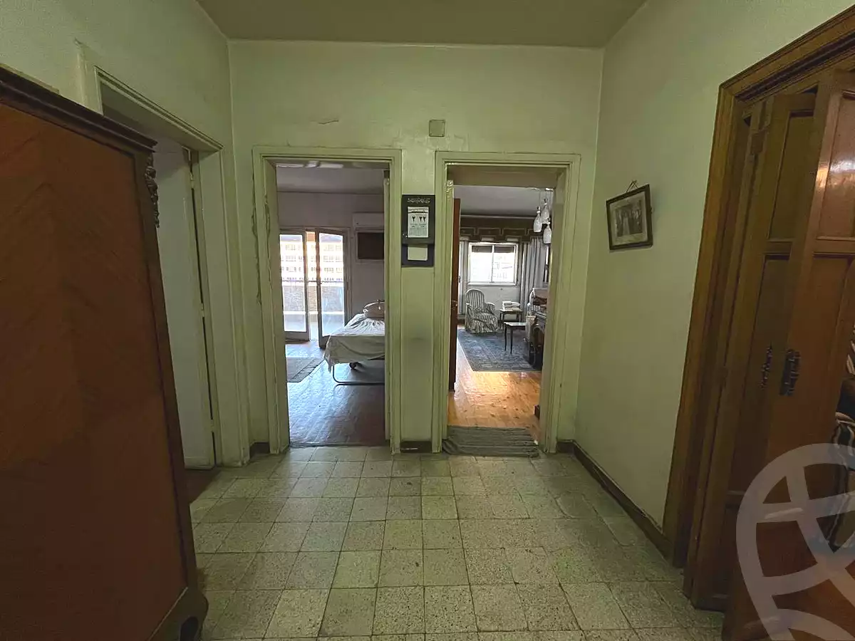 https://aqarmap.com.eg/ar/listing/7015549-for-sale-cairo-ljyz-shareaa-morad  charel degol