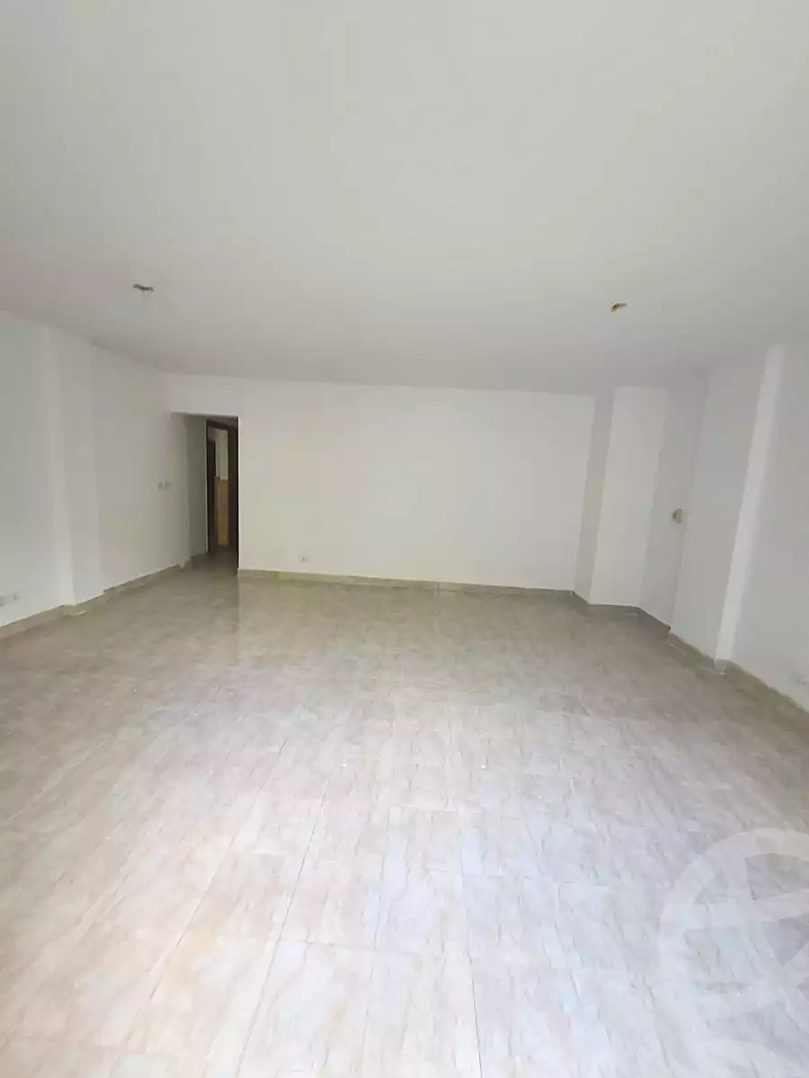 https://aqarmap.com.eg/ar/listing/7015698-for-sale-cairo-new-cairo-lrhb-city-phase-8