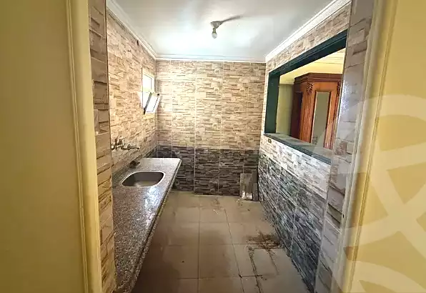 https://aqarmap.com.eg/ar/listing/7016062-for-sale-alexandria-el-mandara-alex-el-mandara-bahri-nemat-allah-st