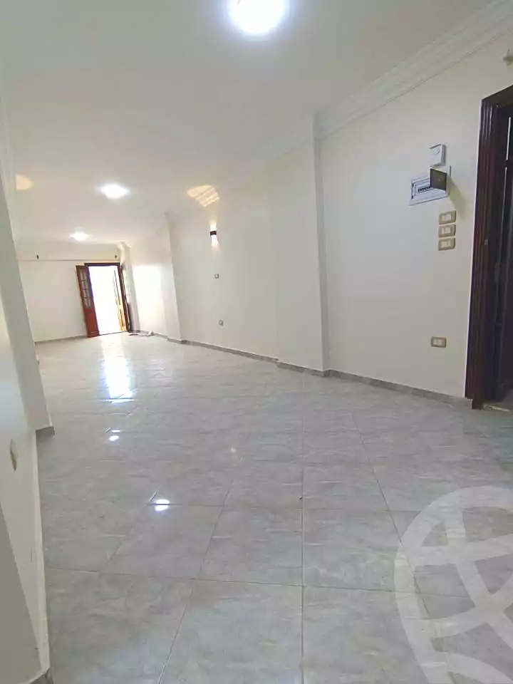 https://aqarmap.com.eg/ar/listing/7016125-for-sale-alexandria-bw-qyr-street-10