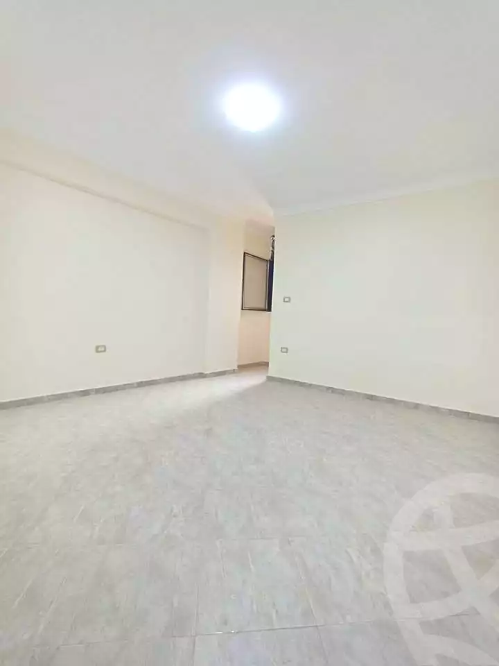https://aqarmap.com.eg/ar/listing/7016125-for-sale-alexandria-bw-qyr-street-10
