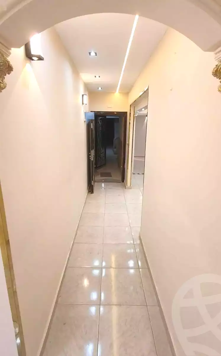 https://aqarmap.com.eg/ar/listing/7016255-for-sale-alexandria-lsywf-el-falki
