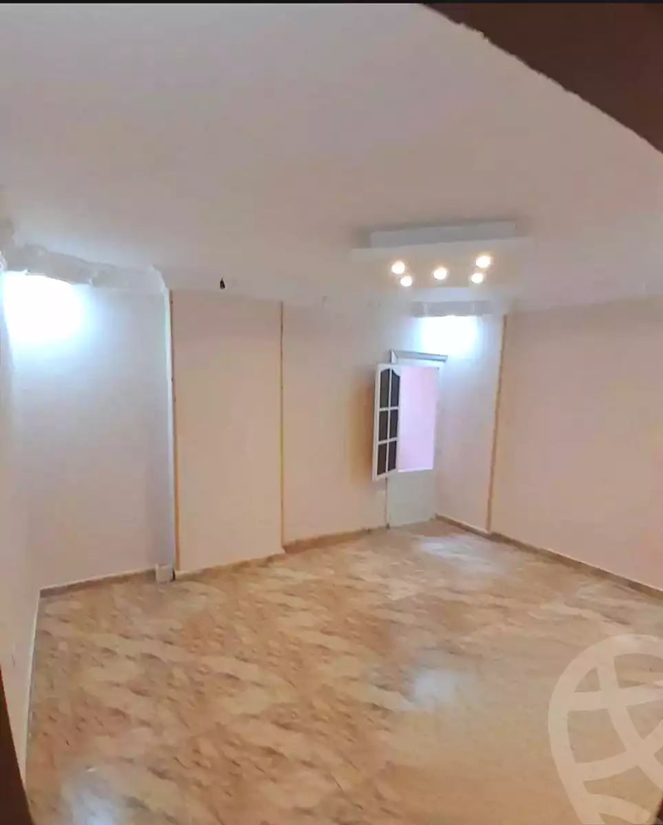 https://aqarmap.com.eg/ar/listing/7016355-for-sale-alexandria-al-agamy-lbytsh