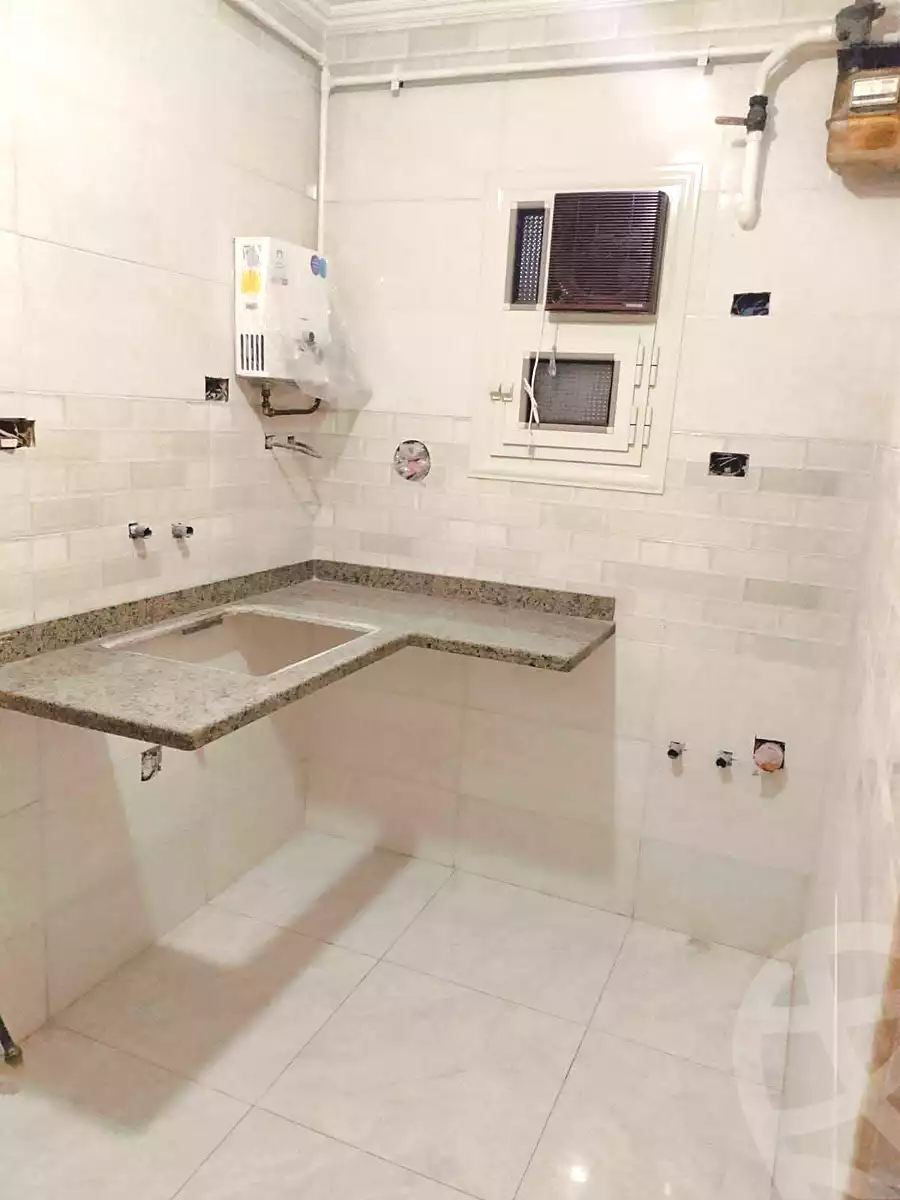 https://aqarmap.com.eg/ar/listing/7016455-for-sale-alexandria-al-agamy-el-hanouvel