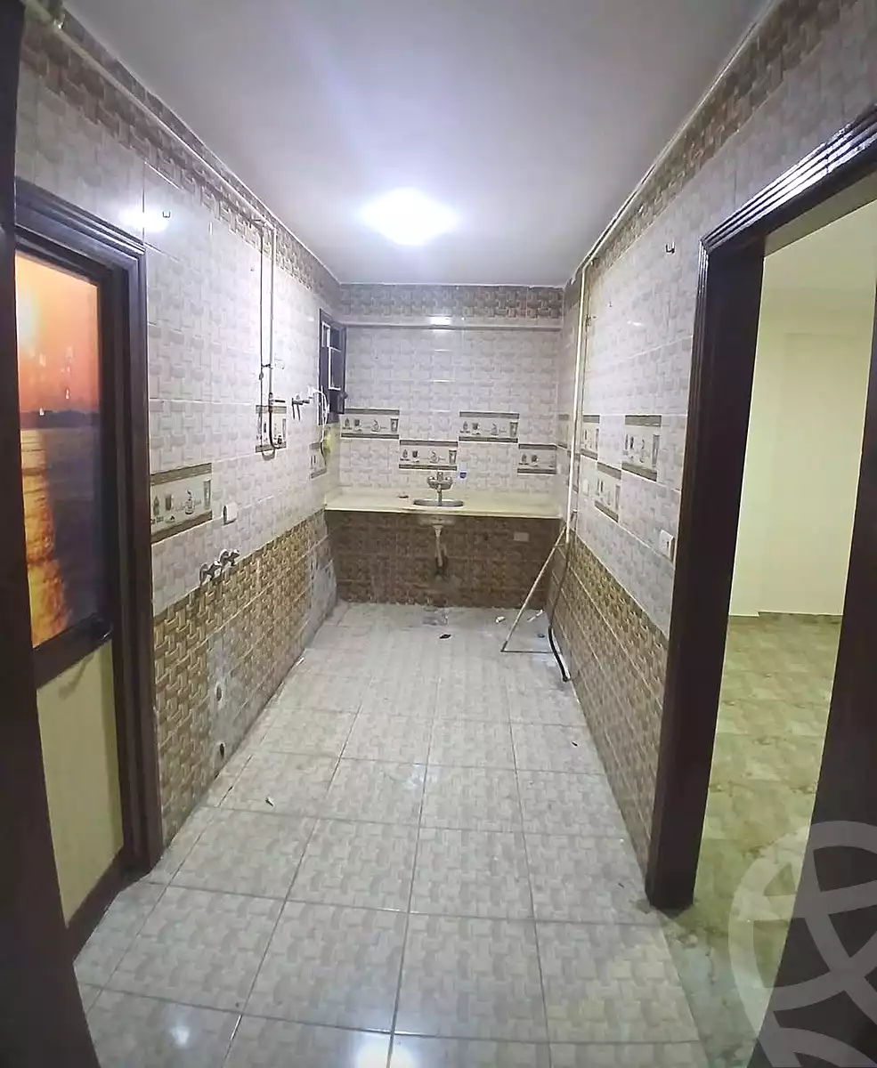 https://aqarmap.com.eg/ar/listing/7016900-for-sale-alexandria-lsywf-el-falki