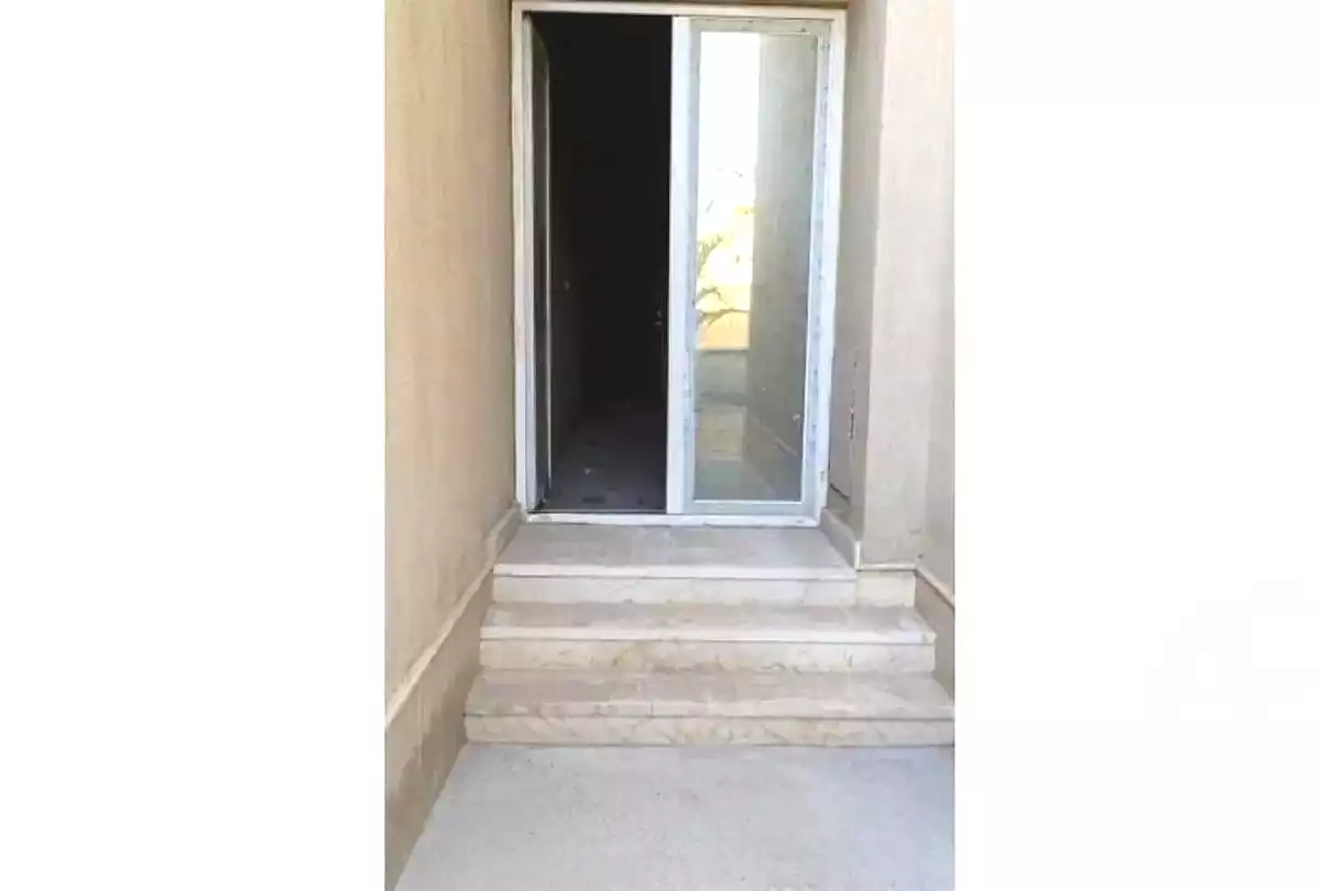 https://aqarmap.com.eg/ar/listing/7016996-for-sale-cairo-el-shorouk-compounds-park-side-compound-tld